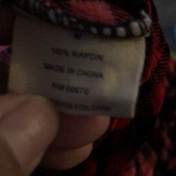 LOVE NOTES BUFFALO RED PLAID PEPLUM TOP  SZ M - Picture 8 of 8